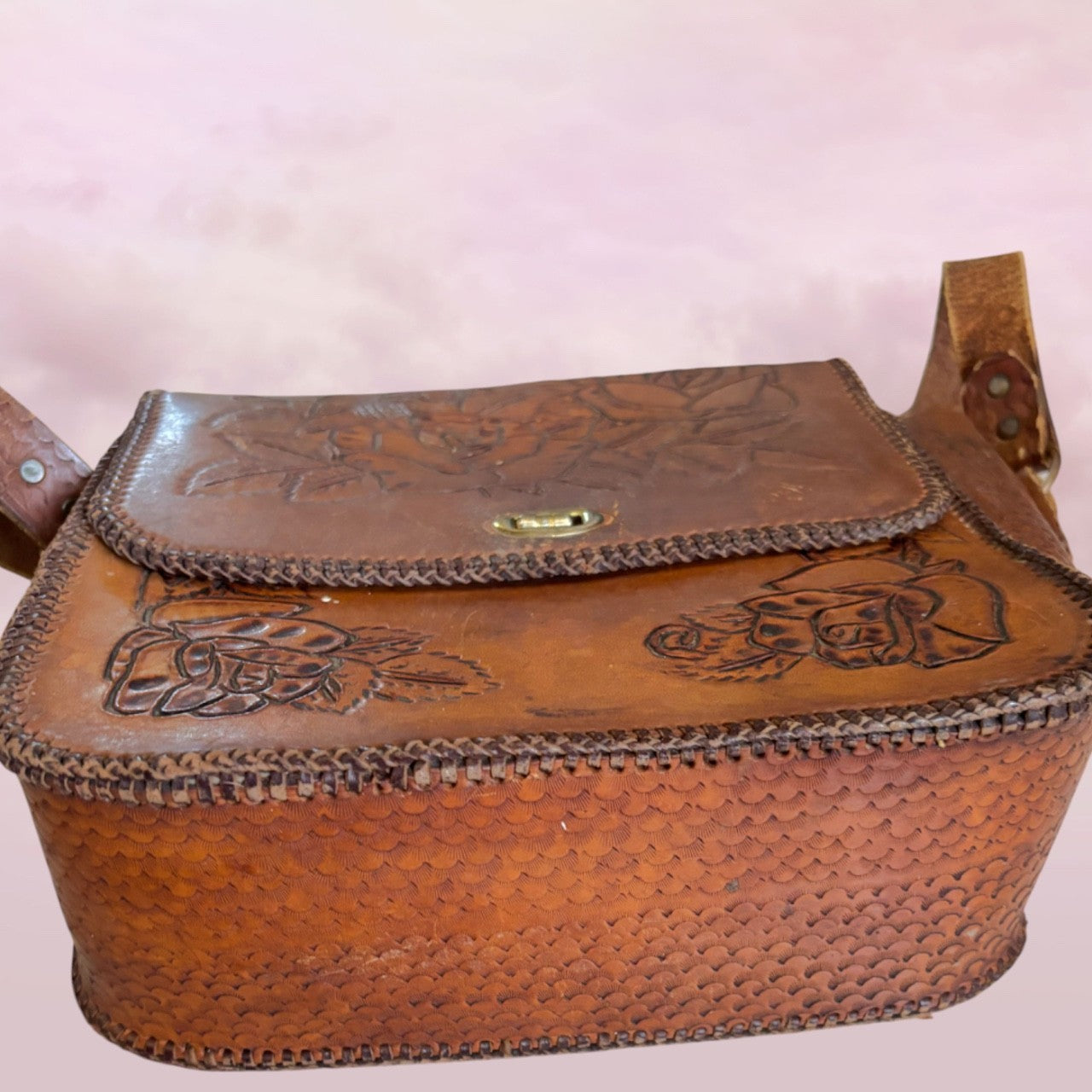 Vintage 1970s Tooled Leather Bag – Handcrafted Roses