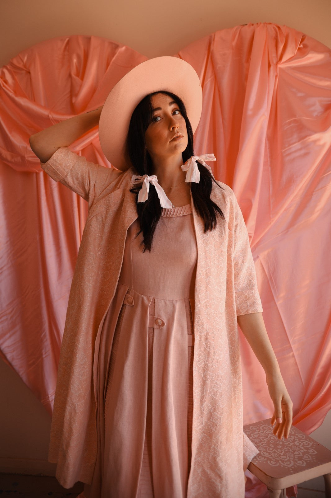 Vintage Blush Brocade Bow Jacket - AU 10–12