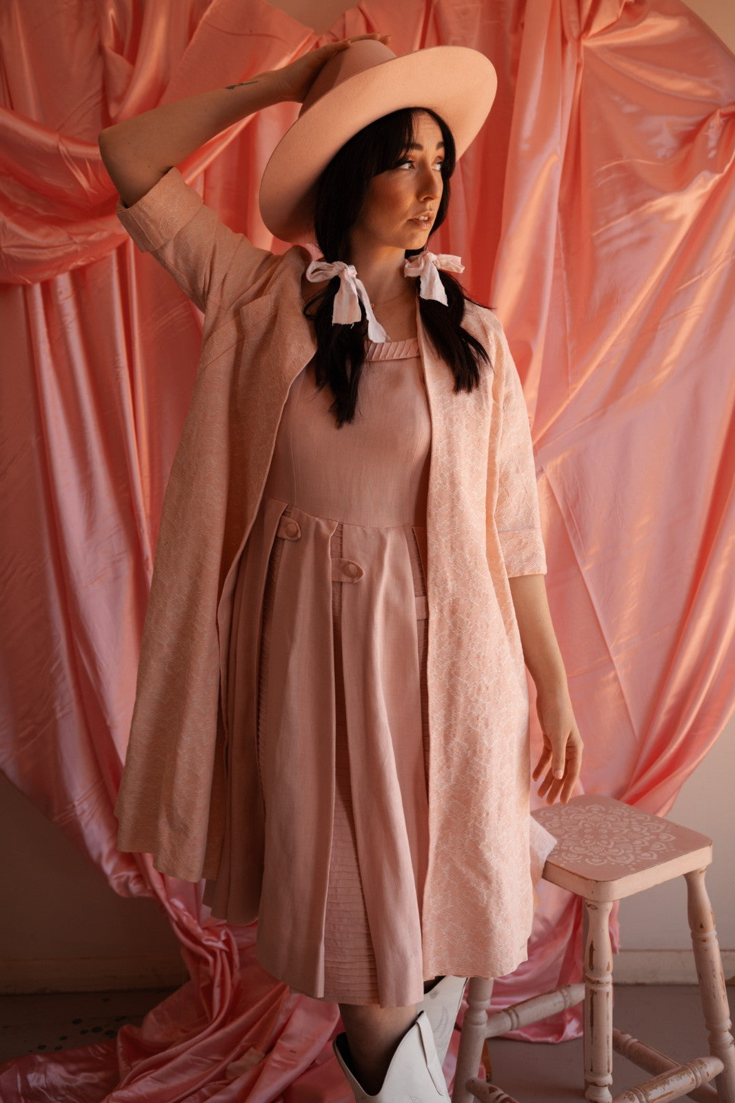 Vintage Blush Brocade Bow Jacket - AU 10–12